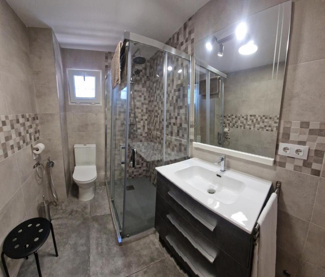 Ds Rio Guadalquivir, Cerca De La Mezquita Apartment กอร์โดบา ภายนอก รูปภาพ